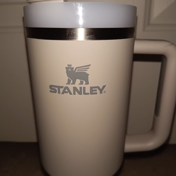 Real Stanley Cup - Picture 2 of 5